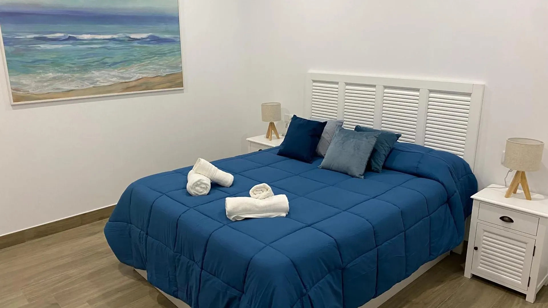 Apartment Suites Del Mar Y Suite De Cordoba - Apartmentos En Pleno Centro Spain